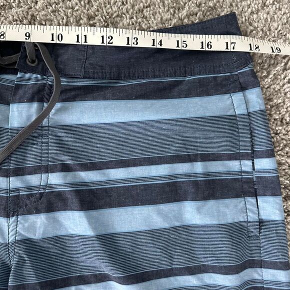 Travis Mathew Board Shorts Men 32 Blue Navy Striped Linerless - Picture 4 of 6